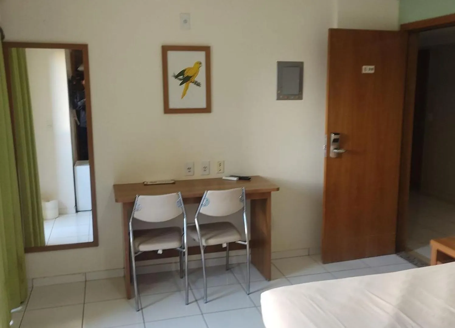 Apartment Suites Golden Dolphin Roberto Imoveis
