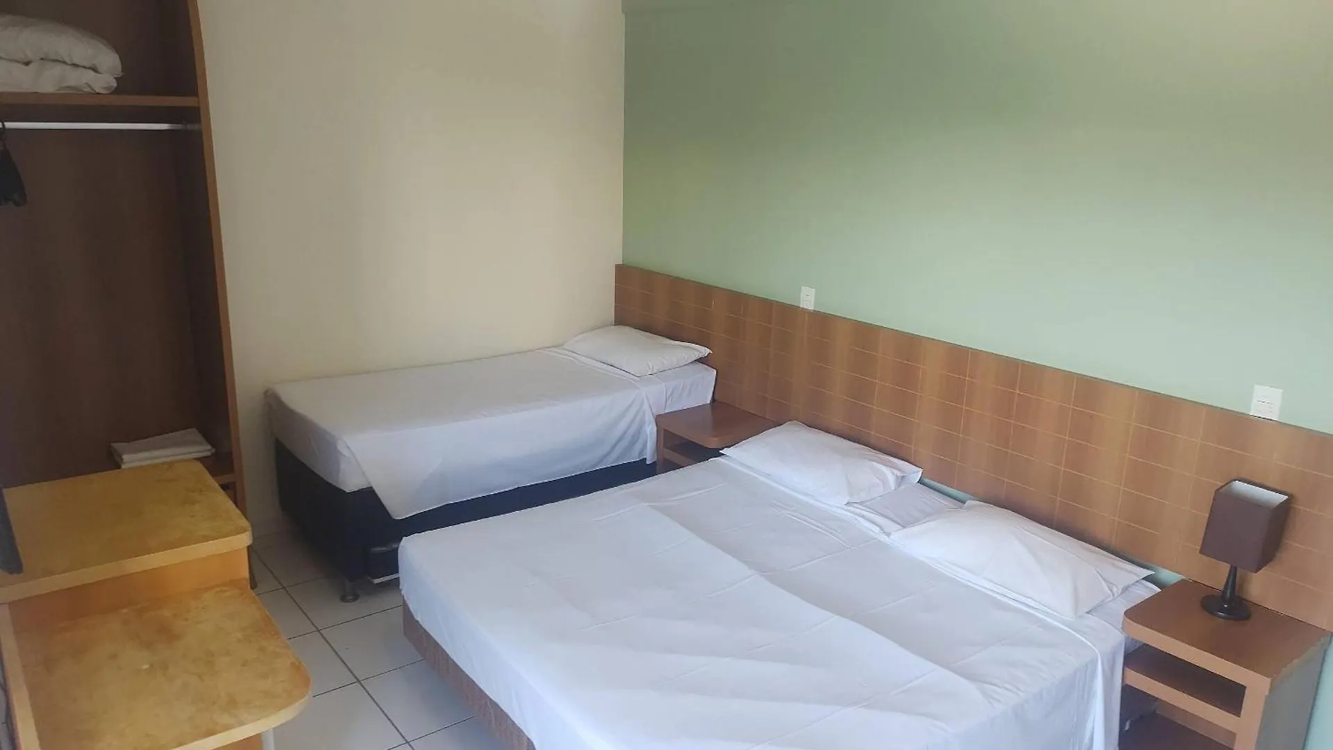 Apartment Suites Golden Dolphin Roberto Imoveis
